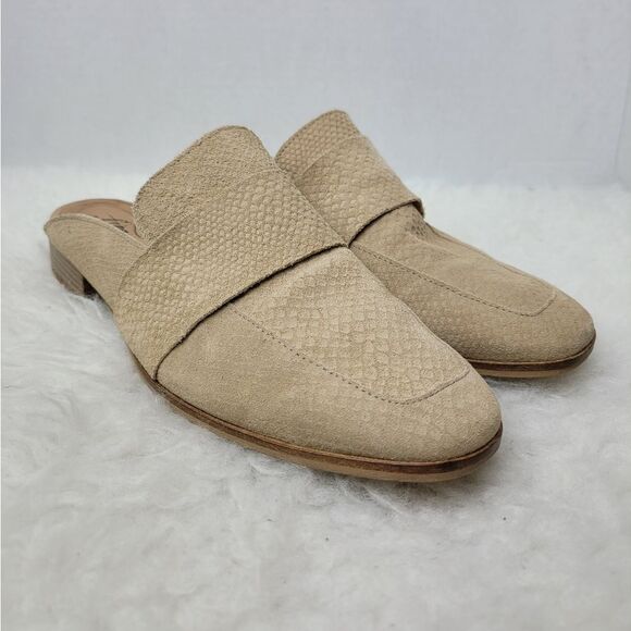 Free People At Ease Beige Snake Embossed Suede Mules Slip On Flats Size 8.5 US - Picture 1 of 7